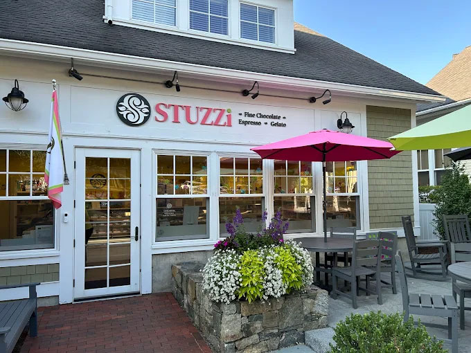 Stuzzi Café & Sweet Shop