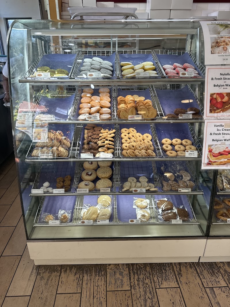 Le Caprice DC Café Bakery