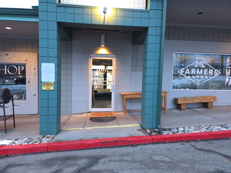 R Farmers' Market & Kitchen