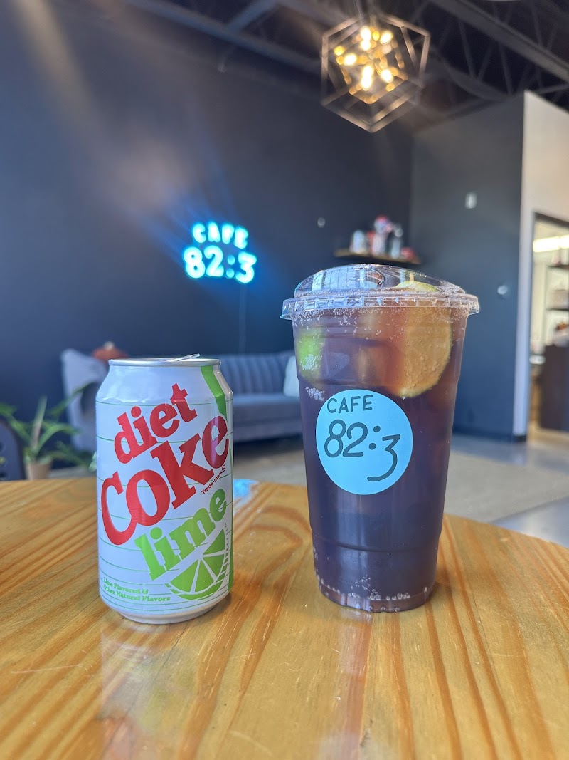 Cafe 82:3- 9th Street
