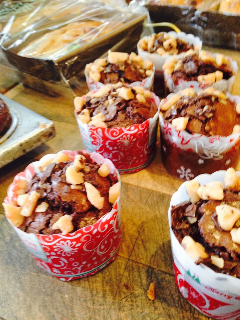 Caffe Positano, Village