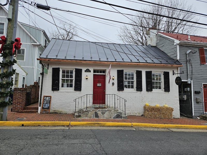 Shake & Bops Botanical Cafe