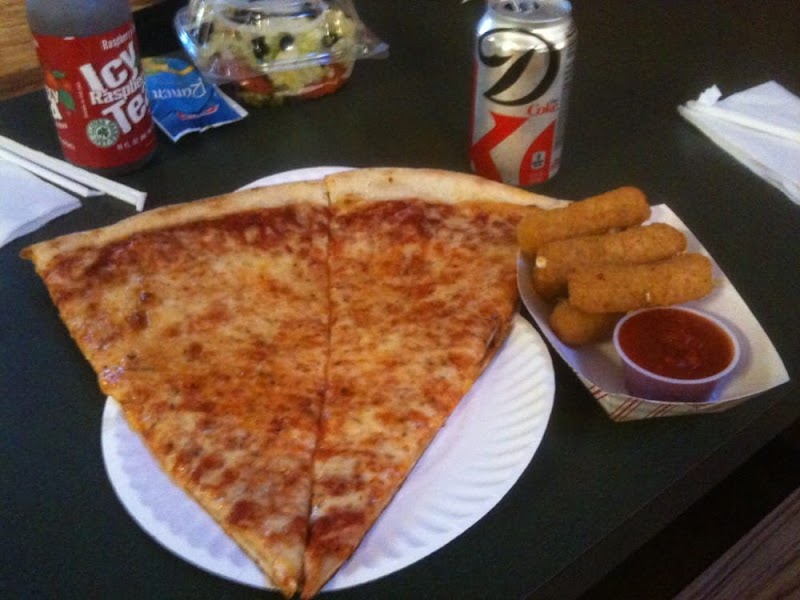 Maria's Lounge & Restaurant