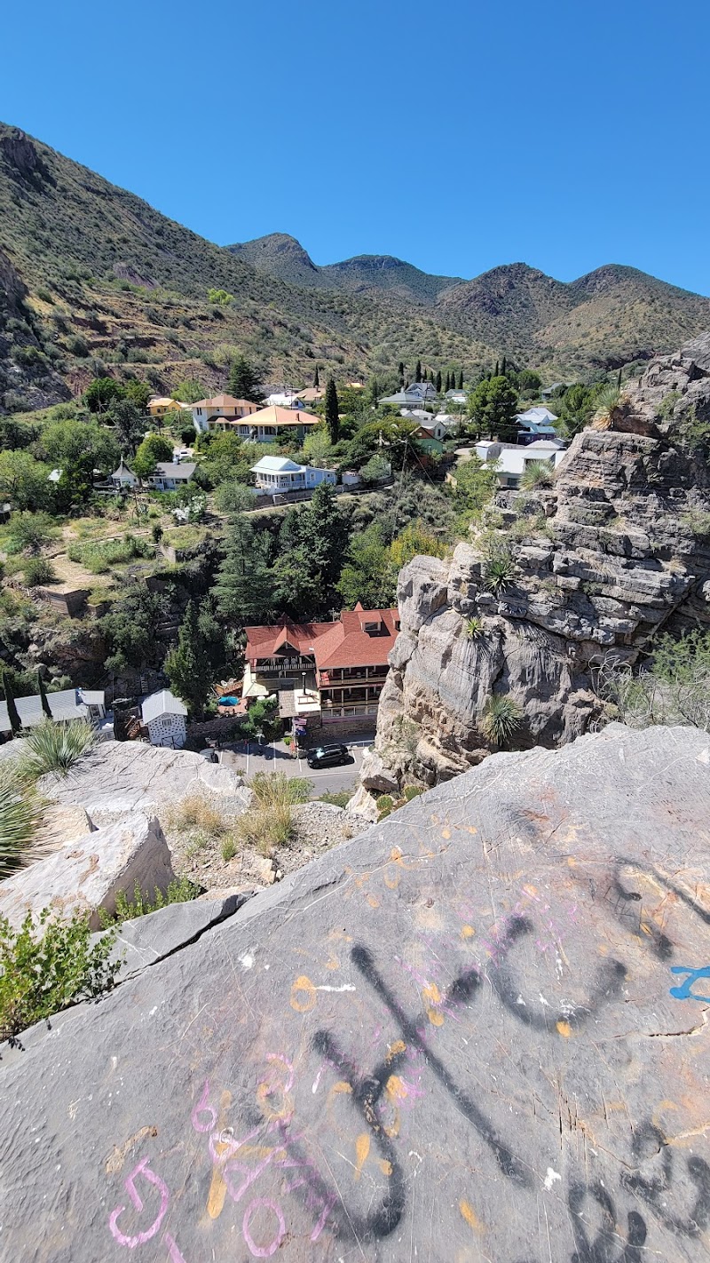 B Active Bisbee & Refresh Bar