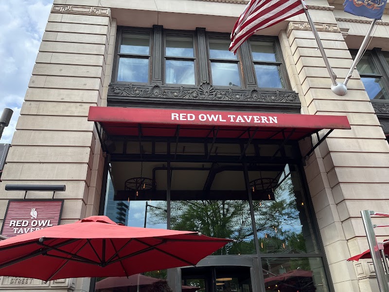 Red Owl Tavern