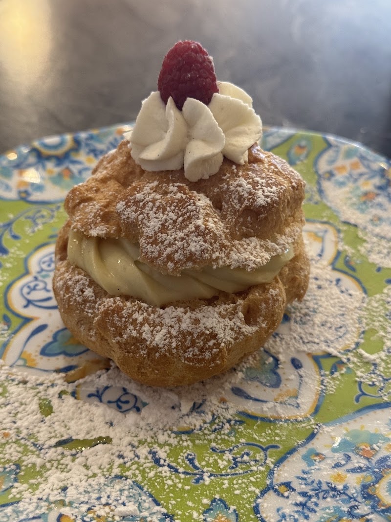 Carole's Place Cafè & French Bakery