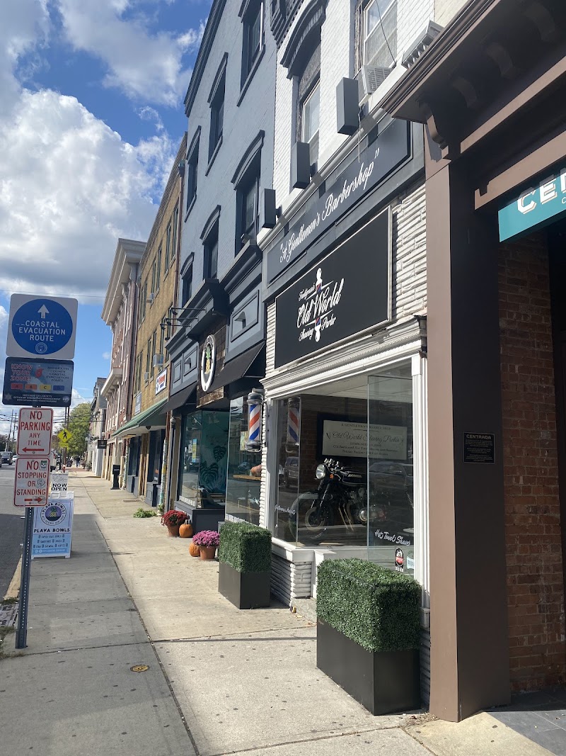 Monmouth Smoke & Convenience