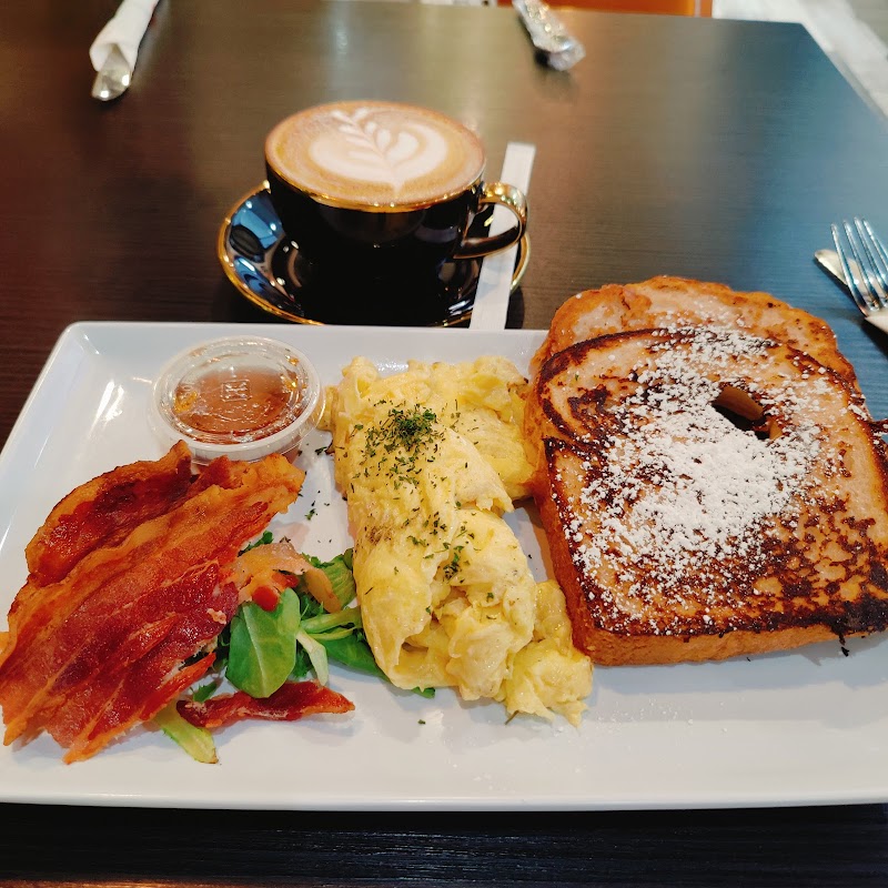 The French Café - Hamlin