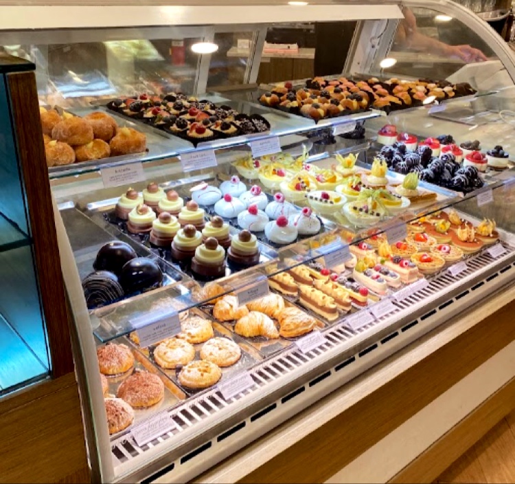 Carrara's Pastries | Cakes, Gelato & Coffee