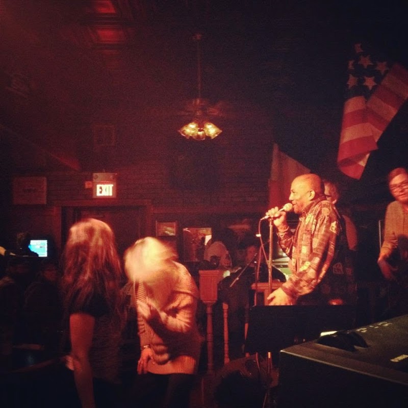 Ebeneezer's Eatery & Irish Pub