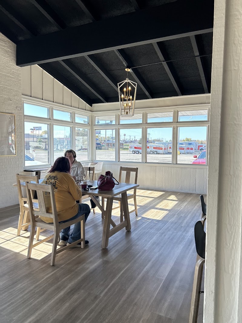 Red Swing Coffee West