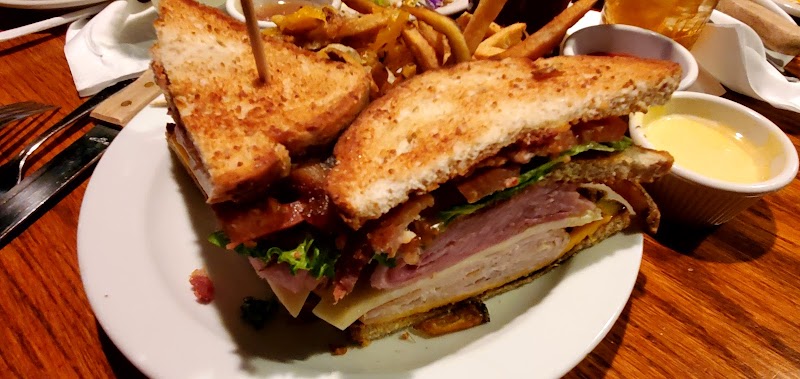 Rafferty's Restaurant & Bar