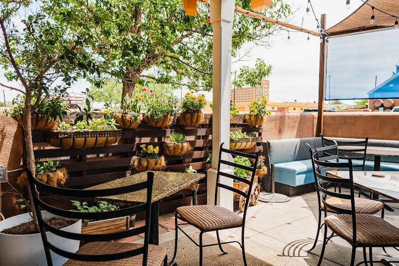 Two Cranes Bistro & Brew