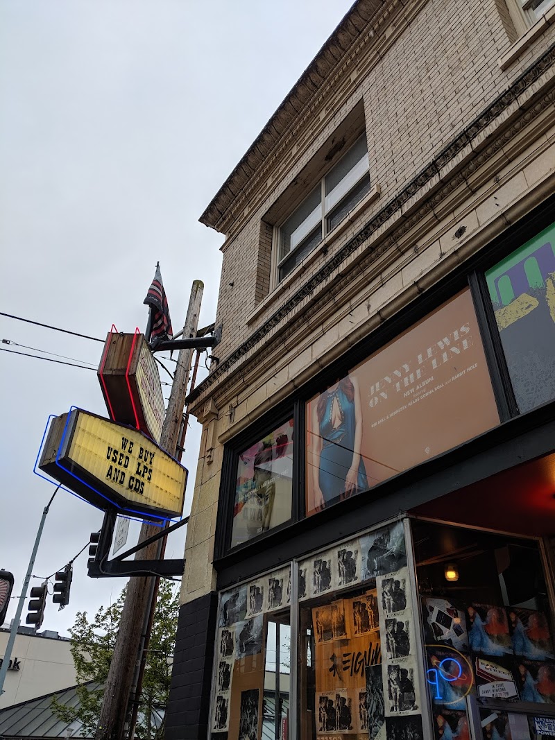 Easy Street Records & Cafe