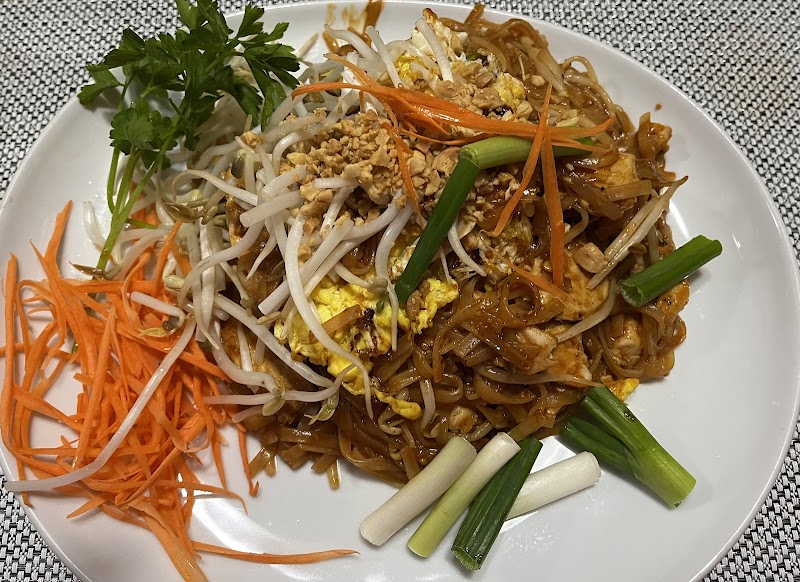 Ta-Khrai Thai Cafe