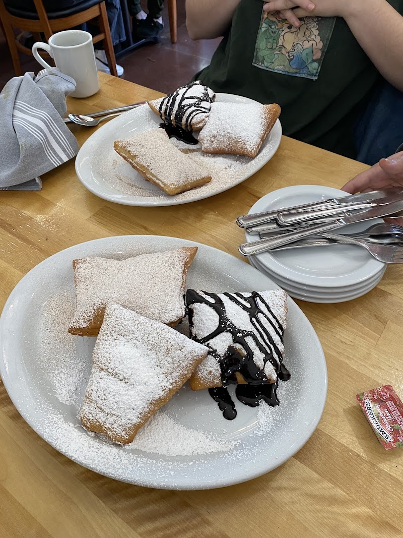 Giuliana’s Just for You Cafe