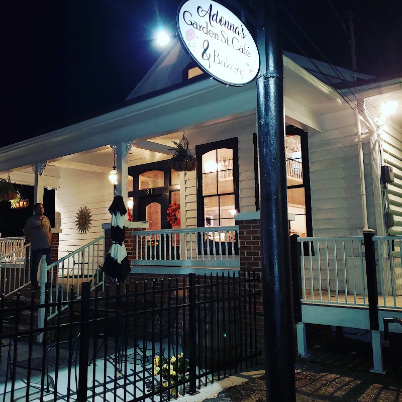 Adonna's Garden St Cafe and Bakery