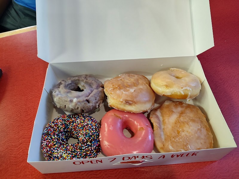 Joe's Cafe & Donuts & King Cakes