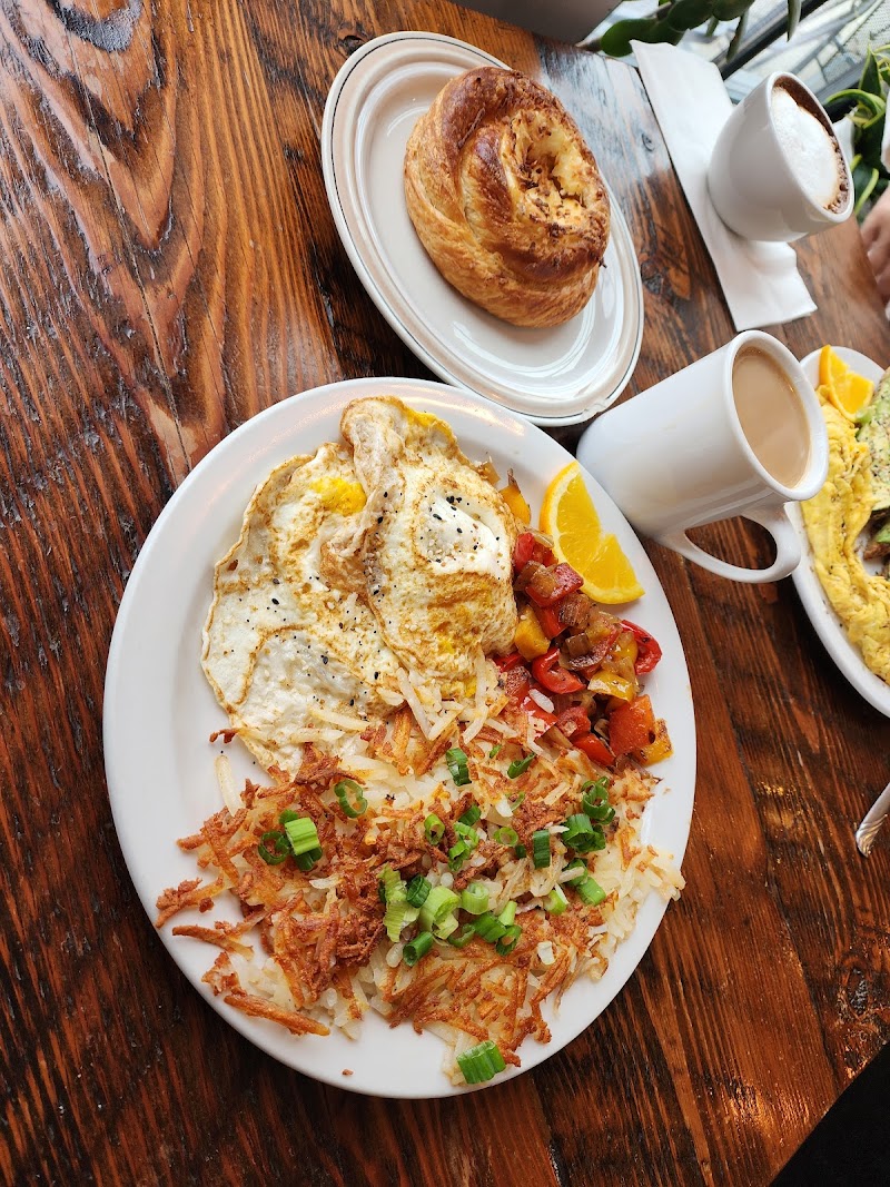 Roost Coffee & Market