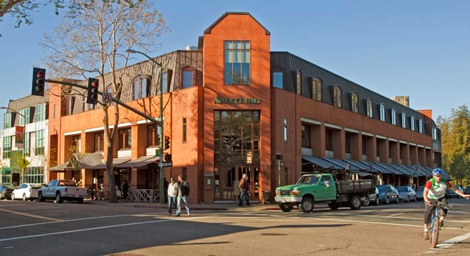 Rockridge Market Hall