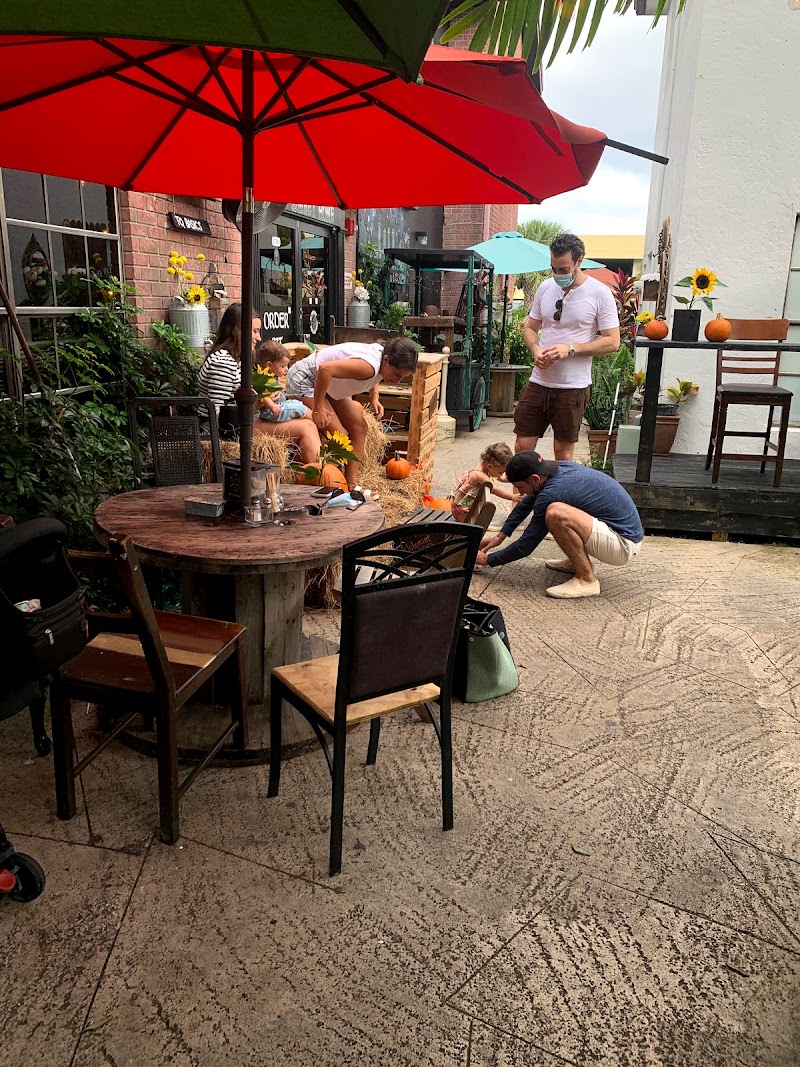 Neverland Coffee Bar