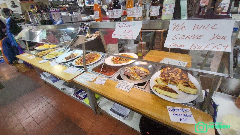 Mom & Rico's Specialty Market