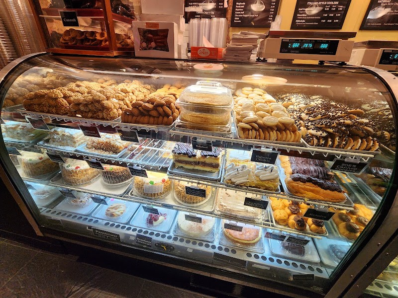 Vaccaro's Italian Pastry Shop, Canton Square