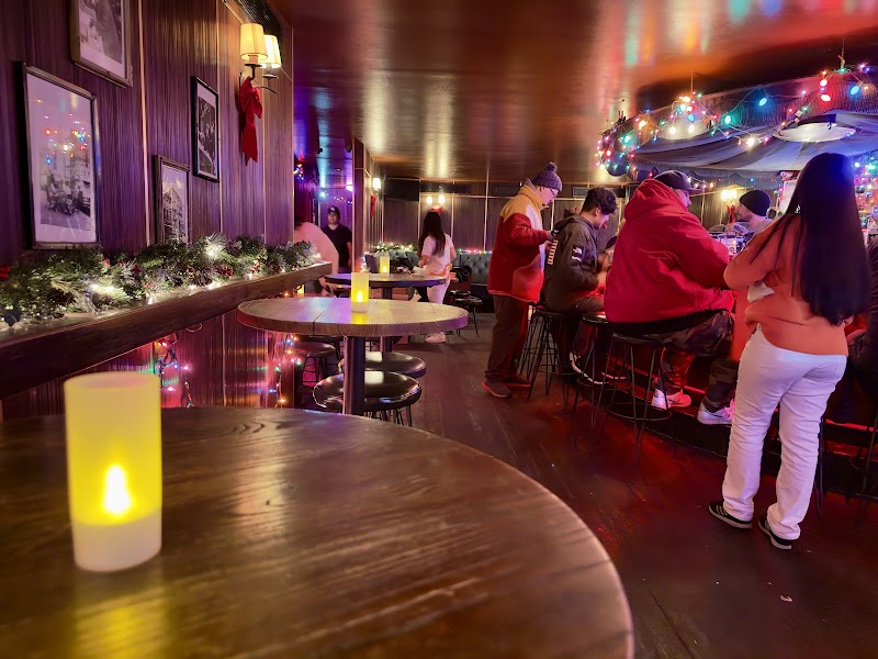 Holiday Cocktail Lounge