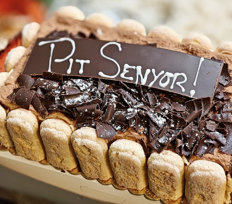 Délice French Bakery & Café