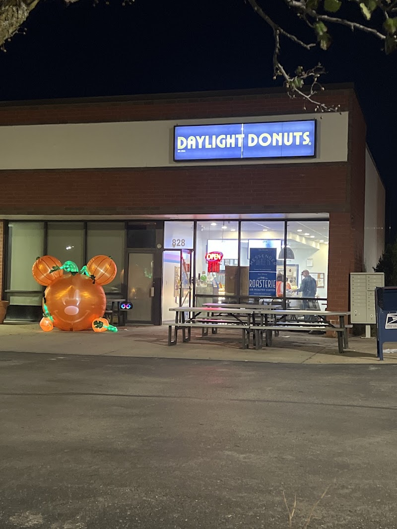 Daylight Donuts - Gardner