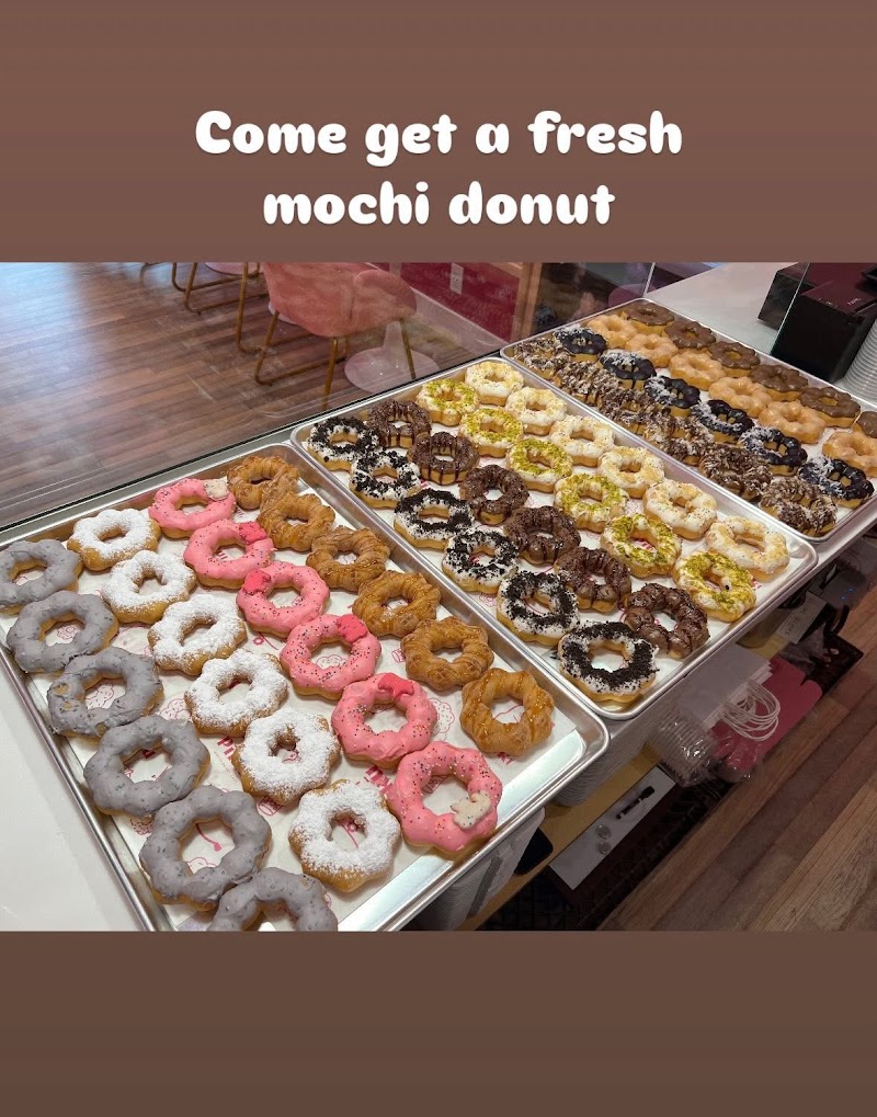 Pinku Mochi Donut Cafe