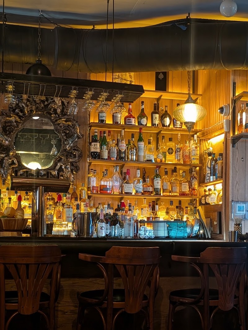 Antique Bar & Bakery