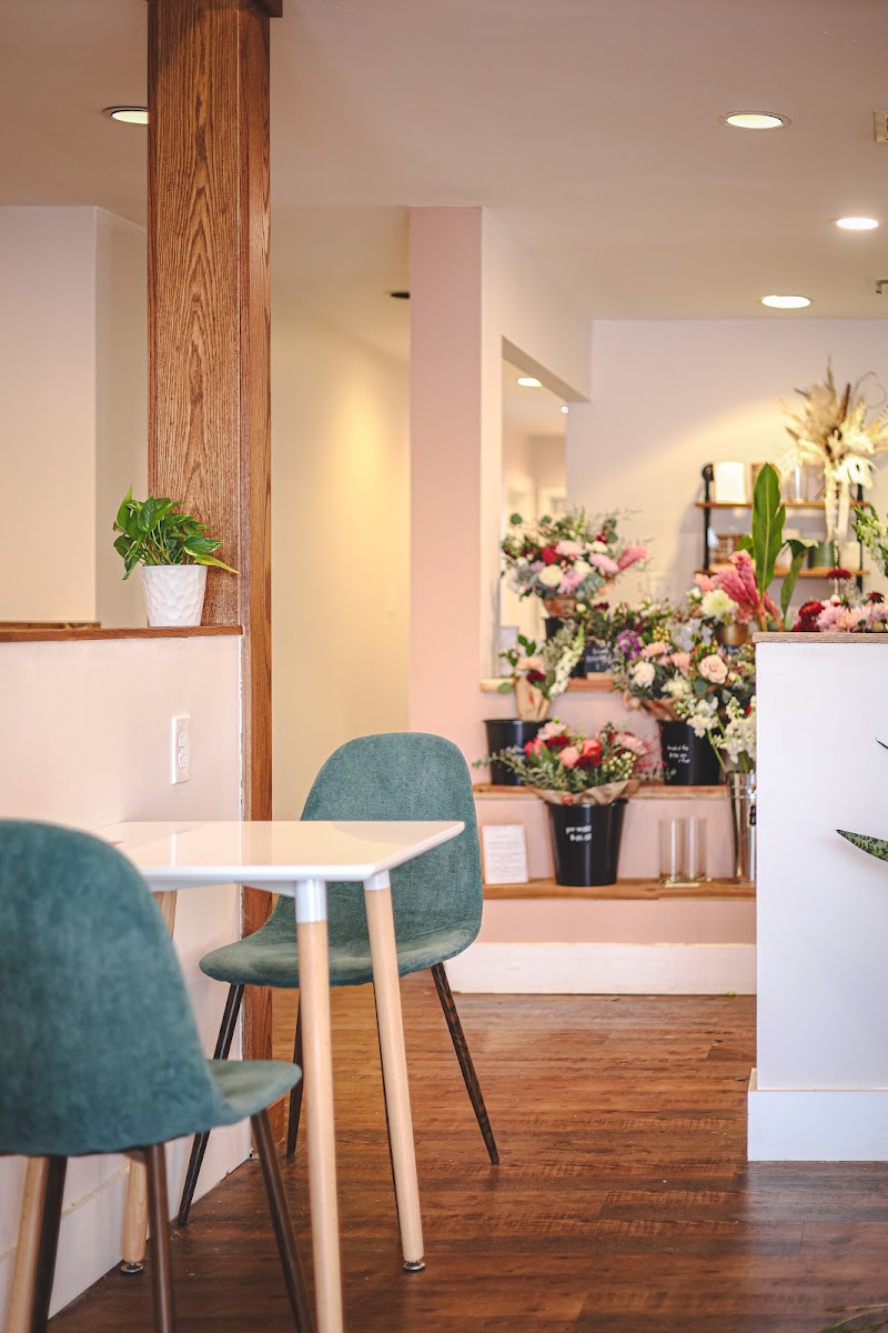 Cultivate Coffee + Flowers