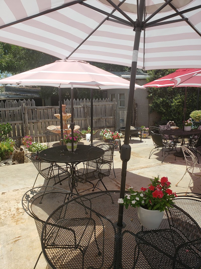 Shana's Cafe and Bakery