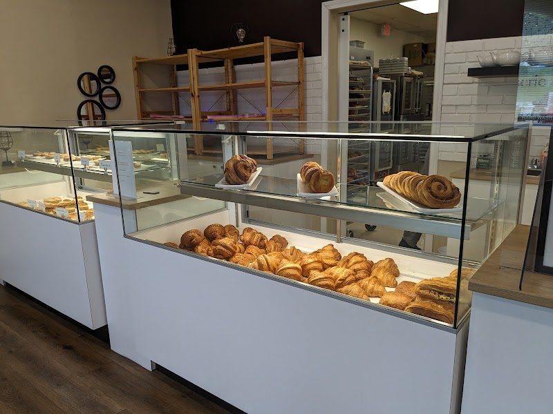 CRÉMEUX French Pâtisserie