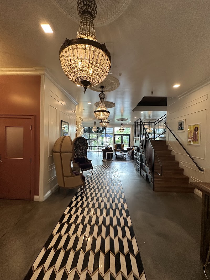 Simona's Coffee + Cocktails