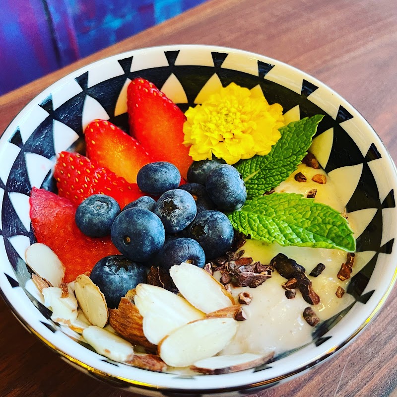 LULO Kitchen & Juice Bar