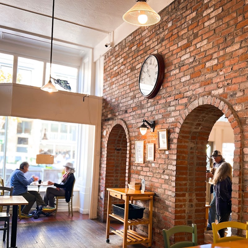 Ramone's Bakery & Cafe