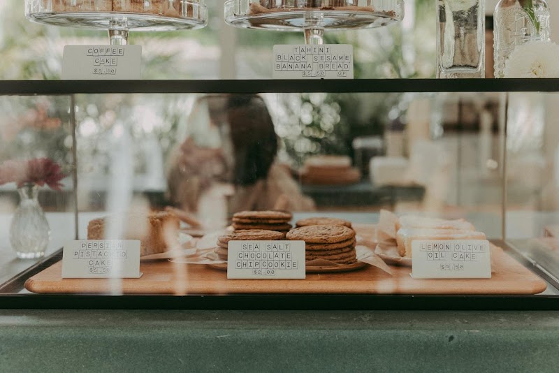 Navi Coffee & Flowers