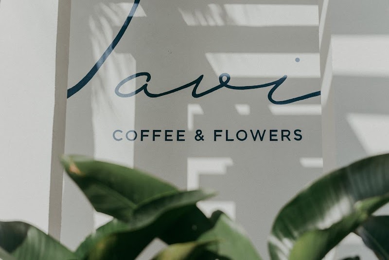 Navi Coffee & Flowers