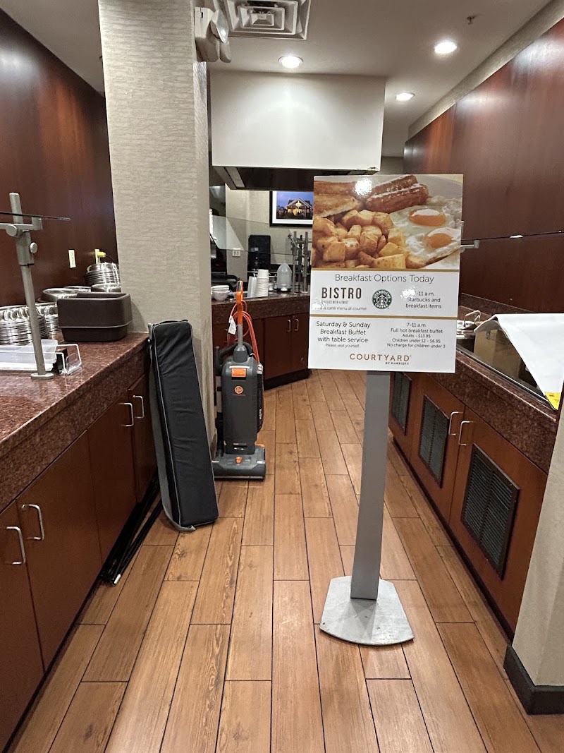 The Bistro - Eat. Drink. Connect.®