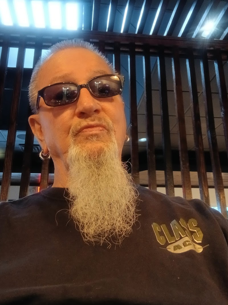 LC Coffee - Tower Avenue