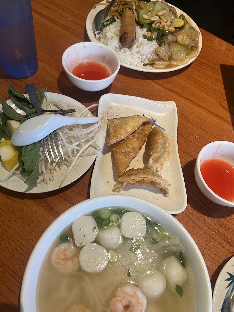 Nam Van Noodle Café
