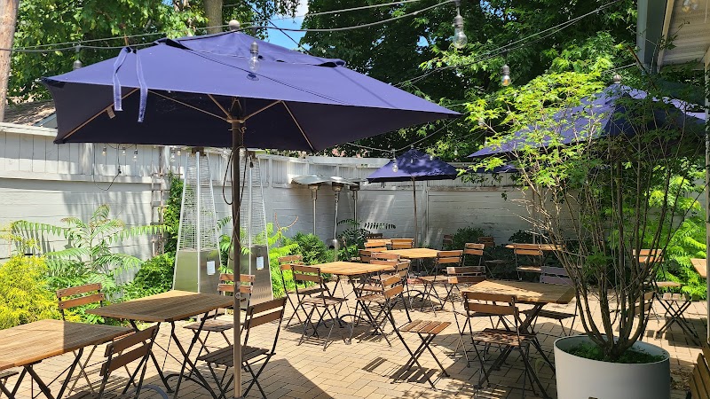 Cafe Domestique - Allen St.