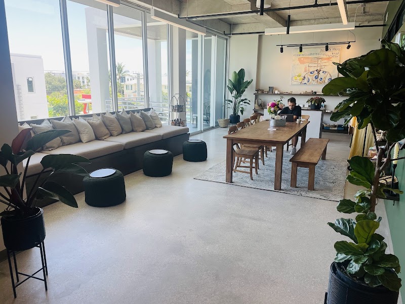 Dandelight Yoga Studio