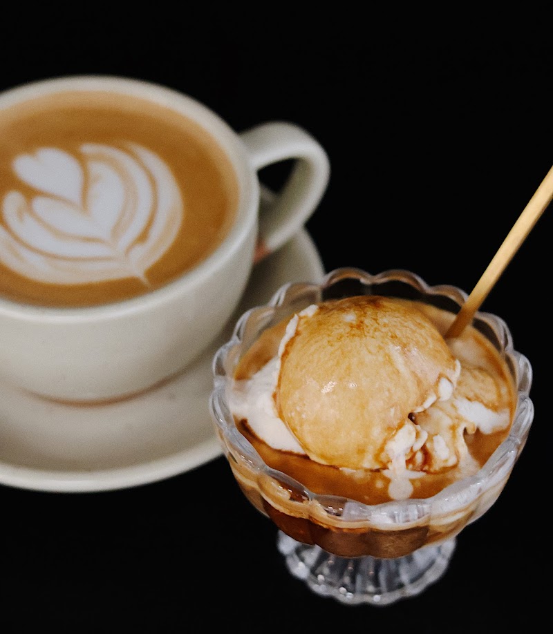 The Farmer's Daughter Coffee Bar