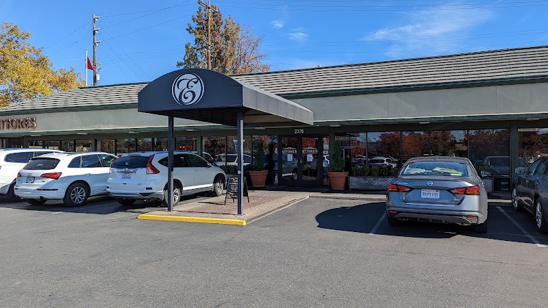 Ettore's Bakery and Restaurant