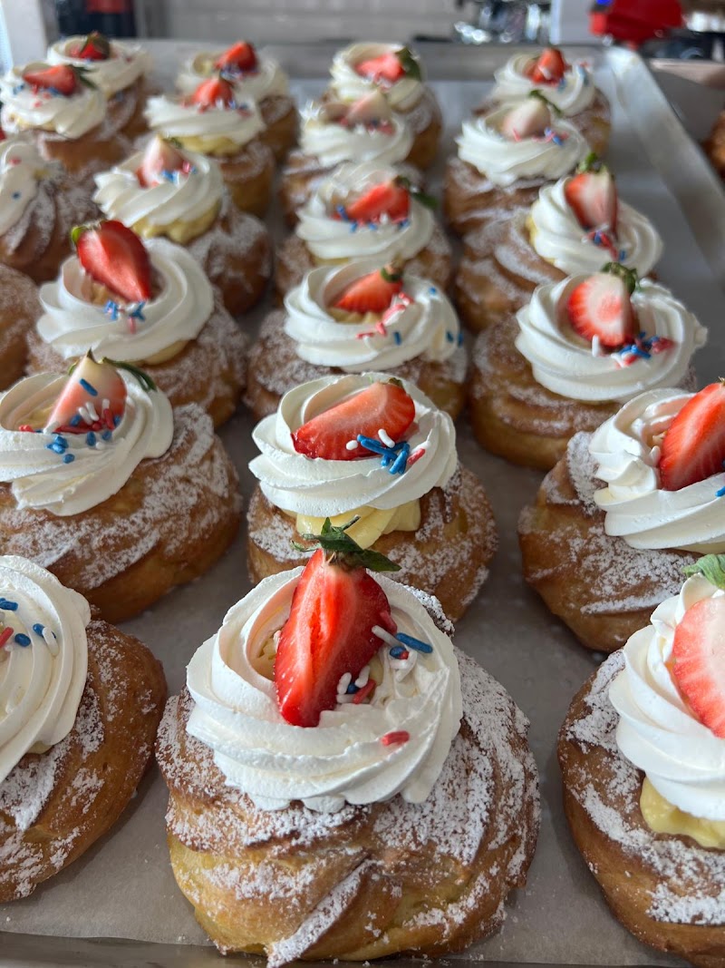 Bomboloni Bakery Café Ristorante