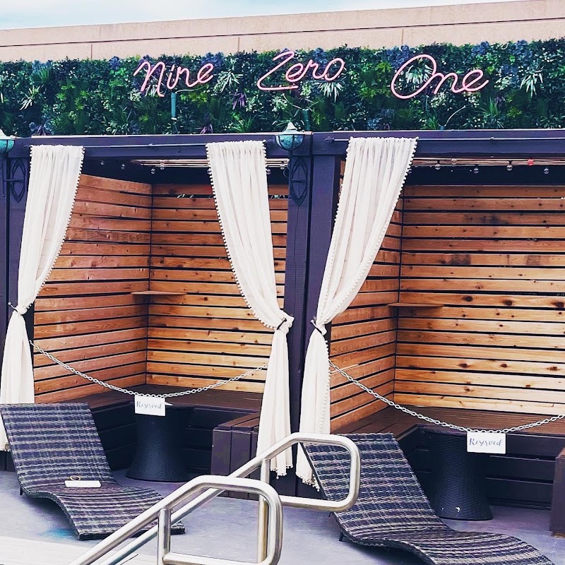 Nine Zero One Rooftop Bar & Lounge