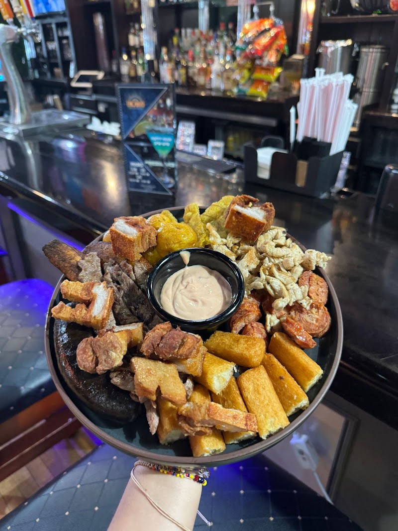 Encanto Restaurant & Bar